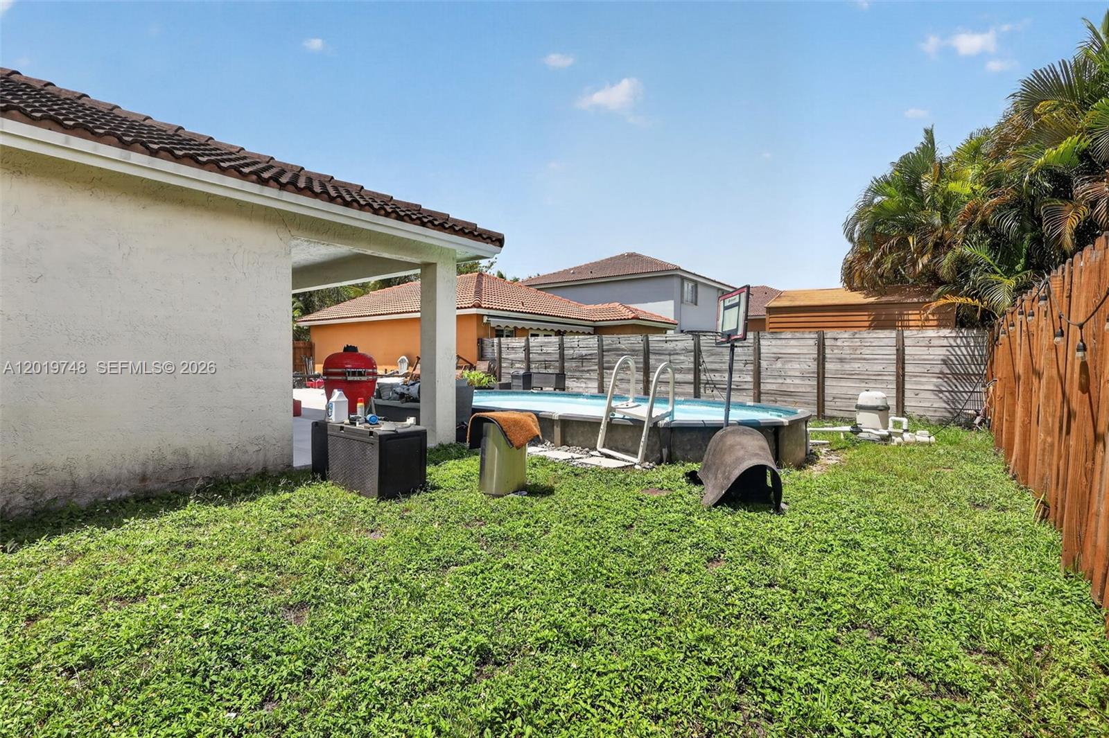 SPANISH LAKES 1ST ADDN - Residential