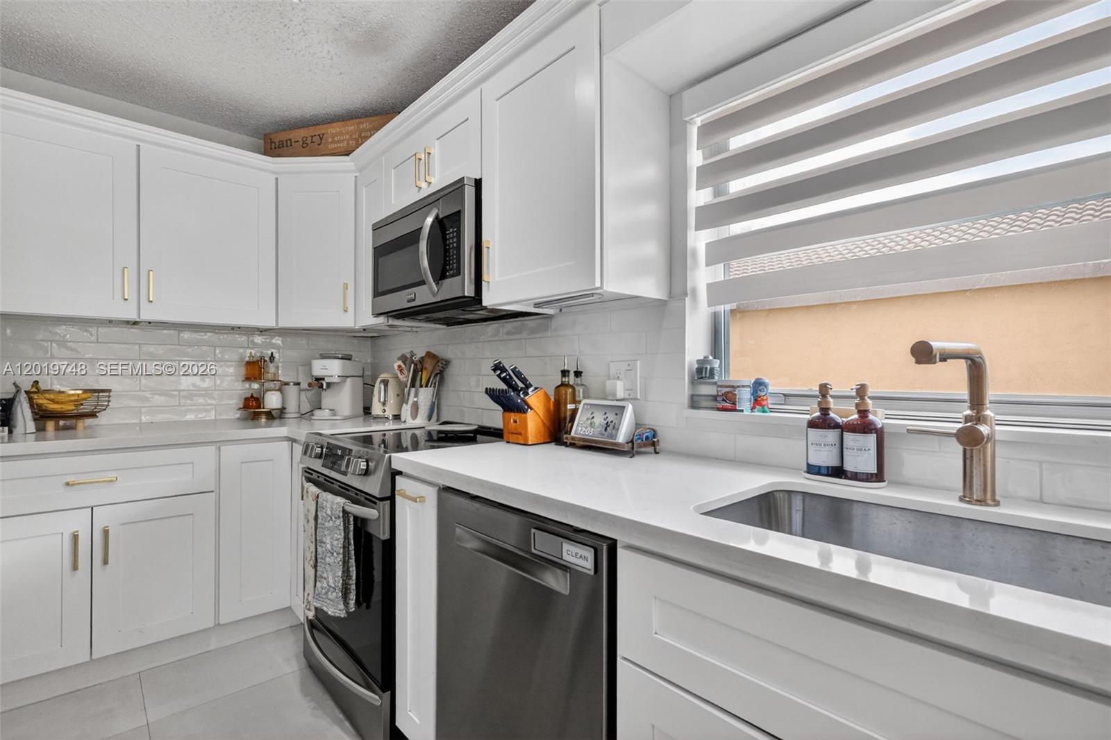 SPANISH LAKES 1ST ADDN - Residential