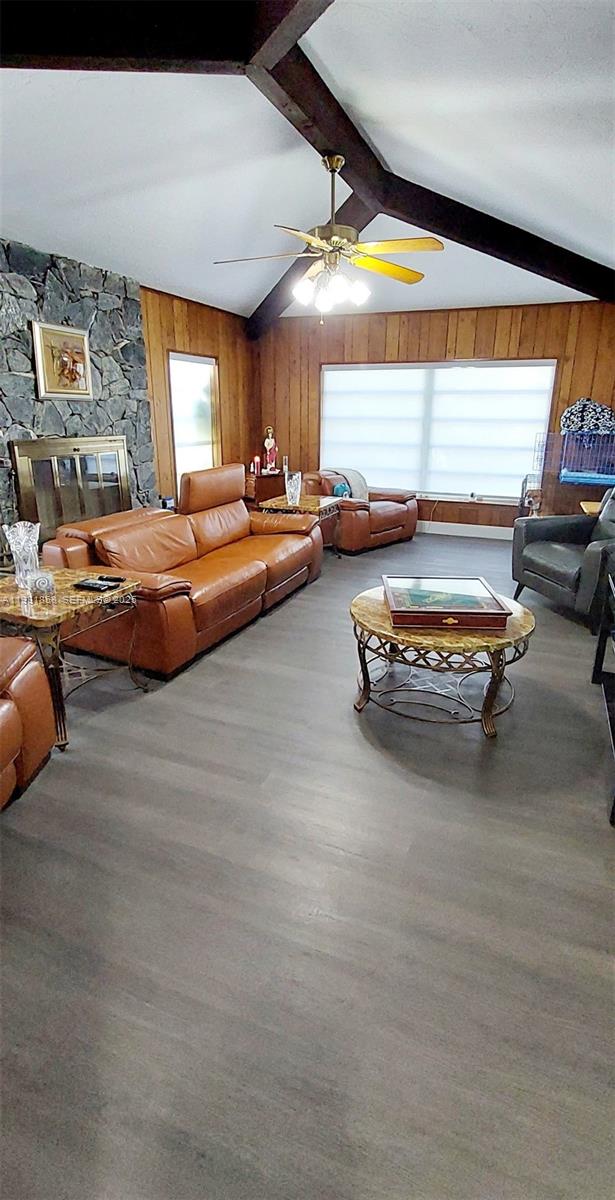 COUNTRY CLUB OF MIAMI EST - Residential