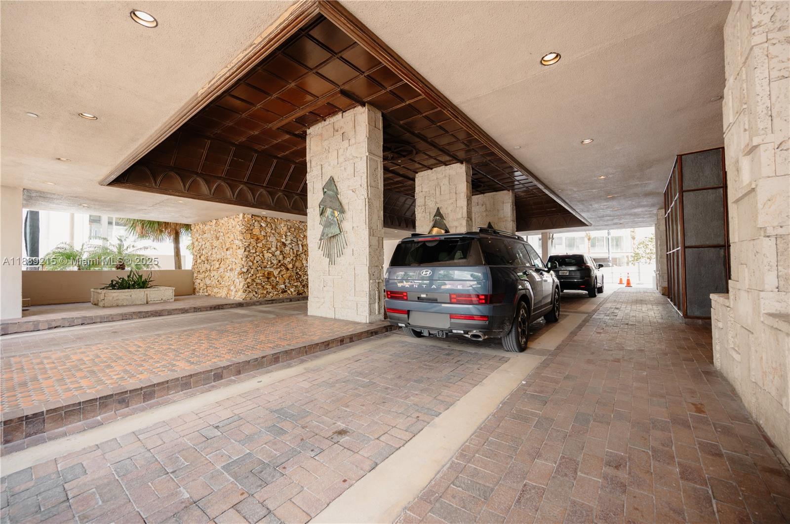 GROVE ISLE CONDO - Residential