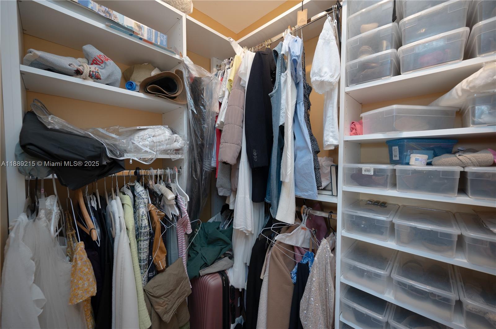 GROVE ISLE CONDO - Residential