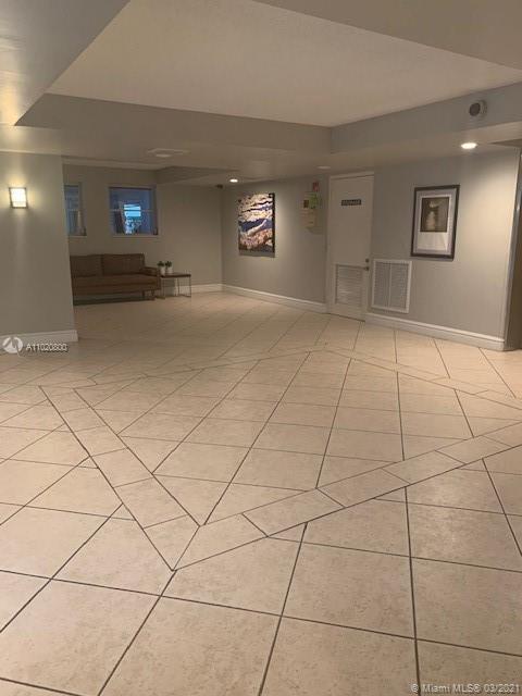 PALM GARDENS CONDO - Residential Lease