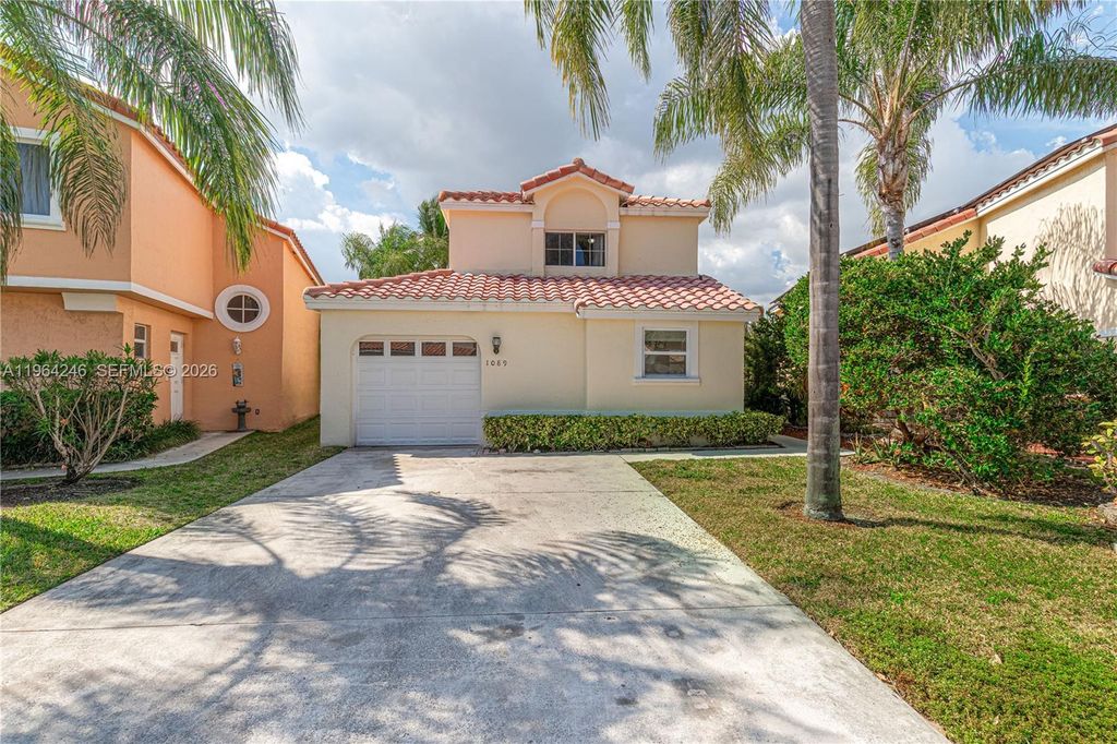 Photo of 1089 SE 6th Ave, Dania Beach, FL 33004 (MLS # A11964246)