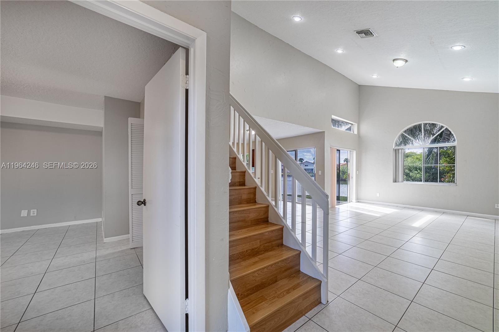 U S LEND LEASE PLAT NO ON - Residential