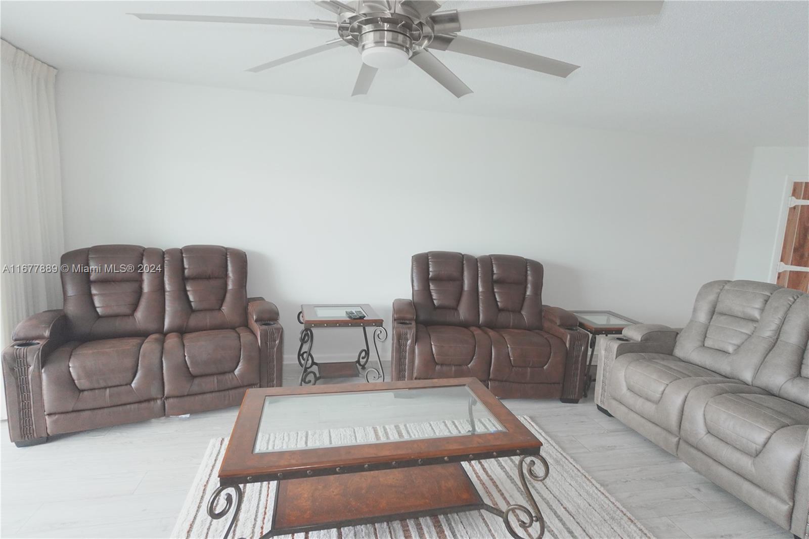 HAMPSHIRE ARMS CONDO APTS - Residential Lease