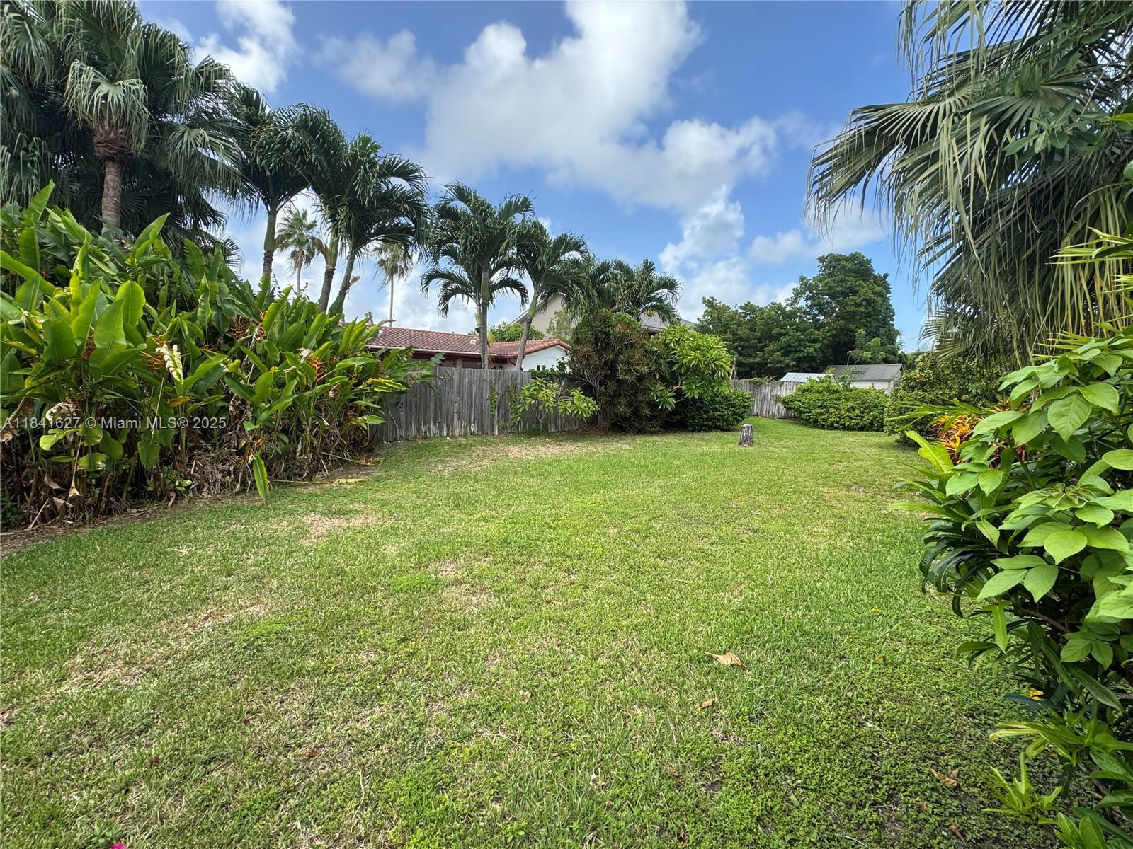 SAGA BAY SEC 1 - Residential