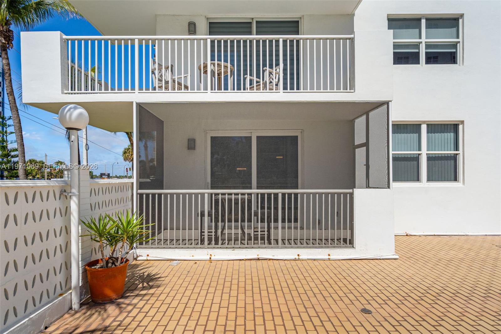 CAMBRIDGE TOWERS CONDO - Residential