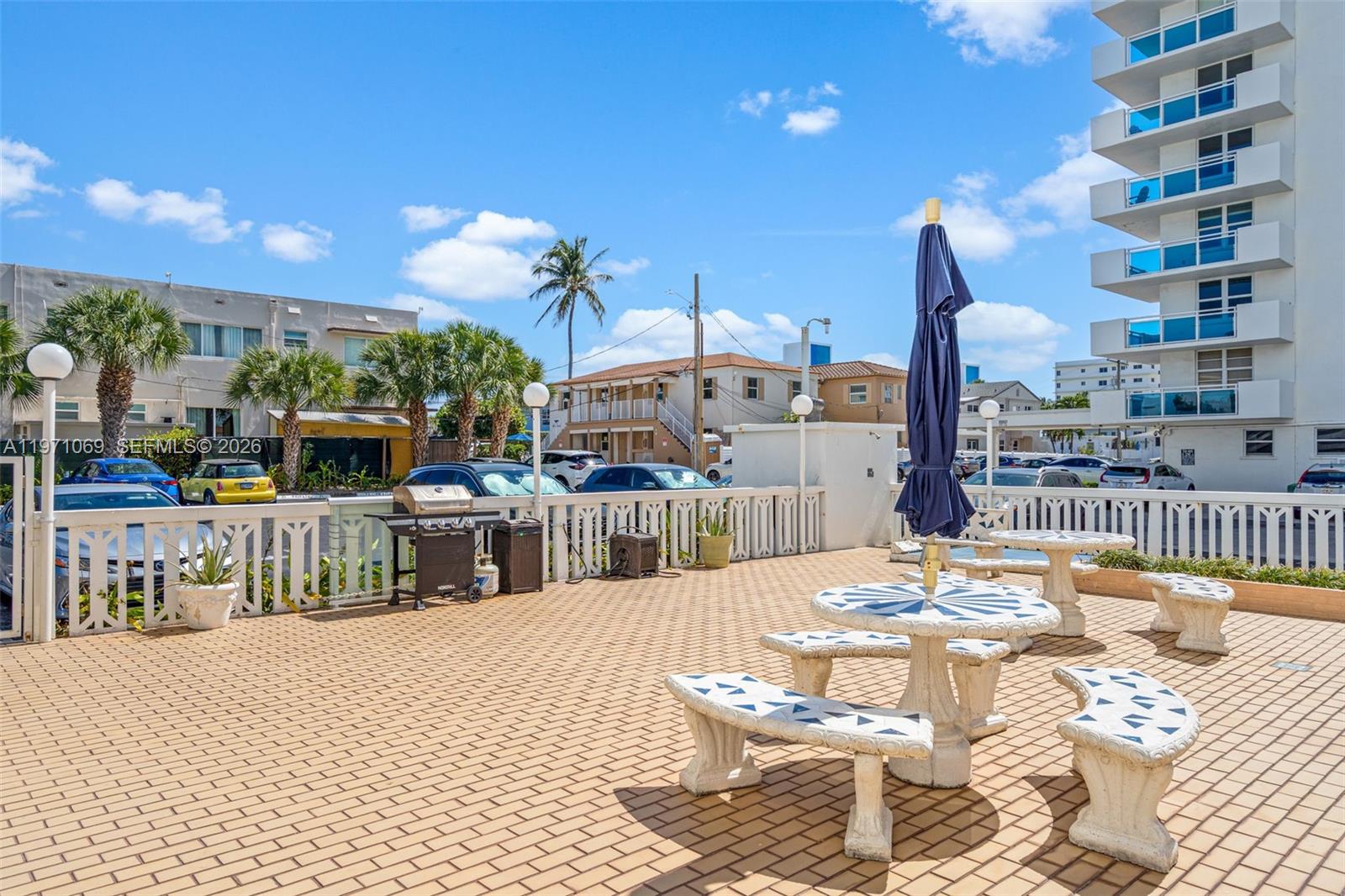 CAMBRIDGE TOWERS CONDO - Residential