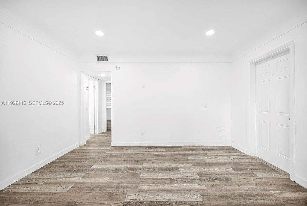 FLORAL HEIGHTS - Residential Lease