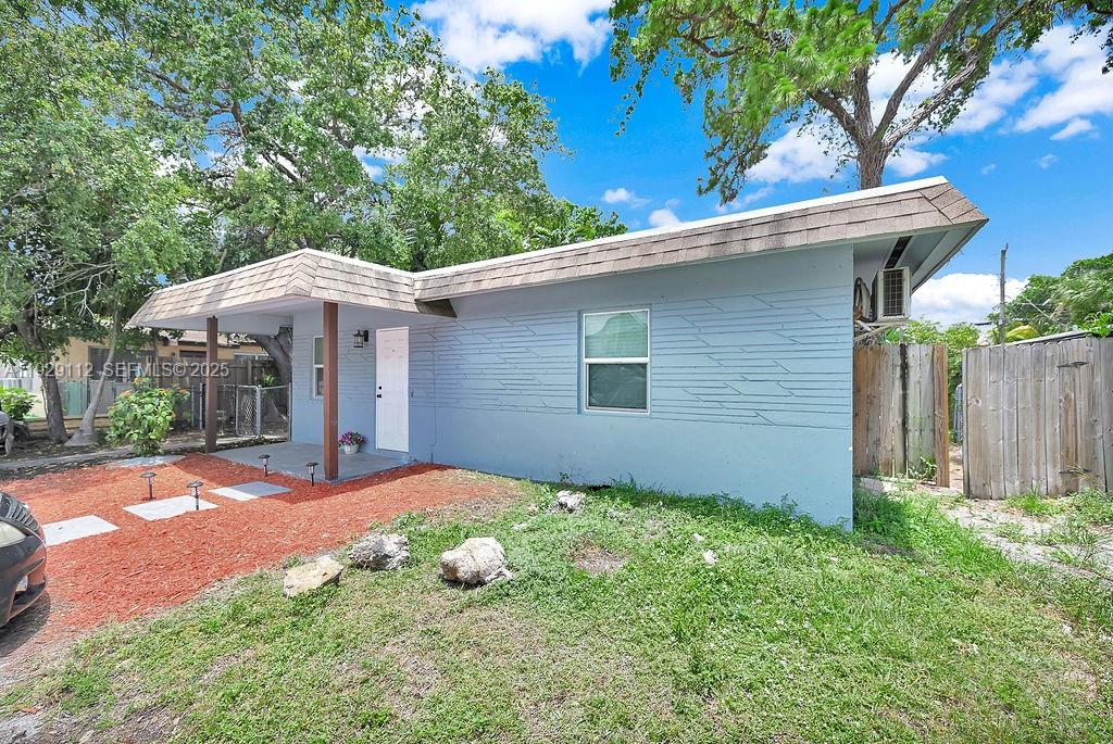 FLORAL HEIGHTS - Residential Lease