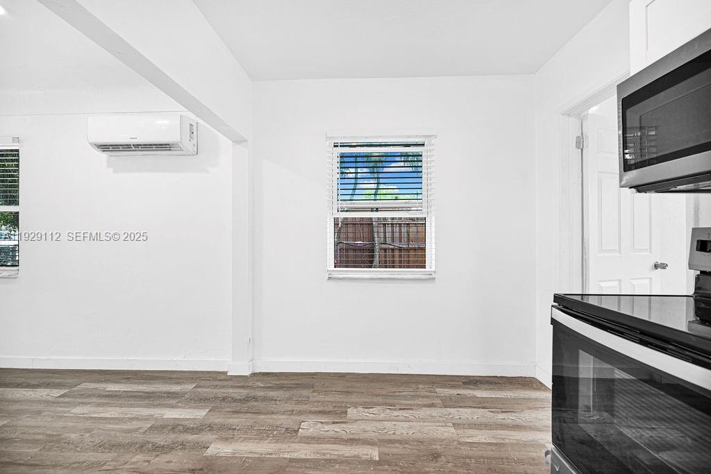 FLORAL HEIGHTS - Residential Lease