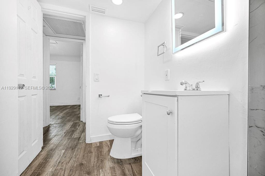 FLORAL HEIGHTS - Residential Lease