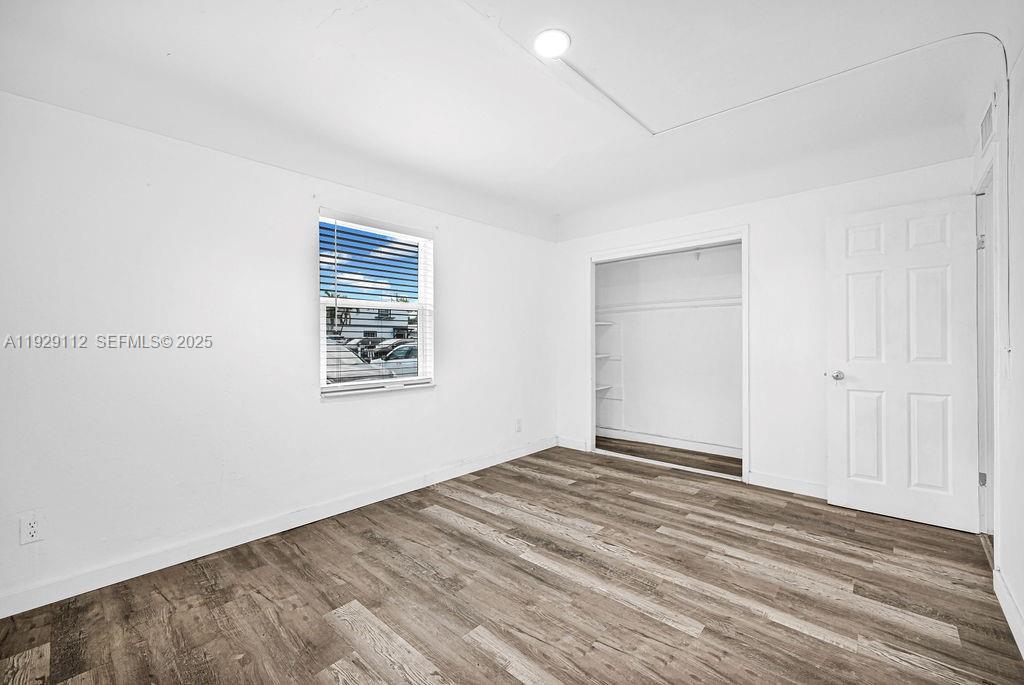 FLORAL HEIGHTS - Residential Lease