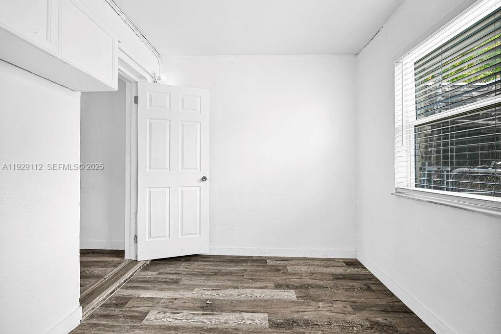 FLORAL HEIGHTS - Residential Lease