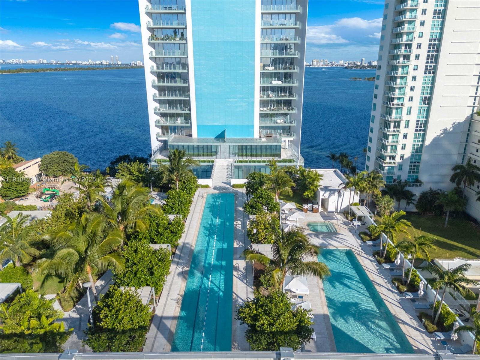 ESCOTTONIA PARK - Residential