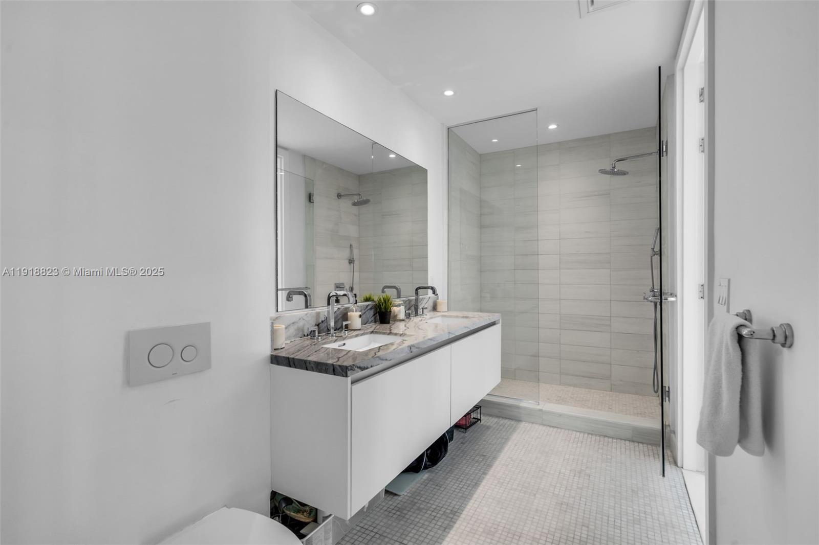 ESCOTTONIA PARK - Residential