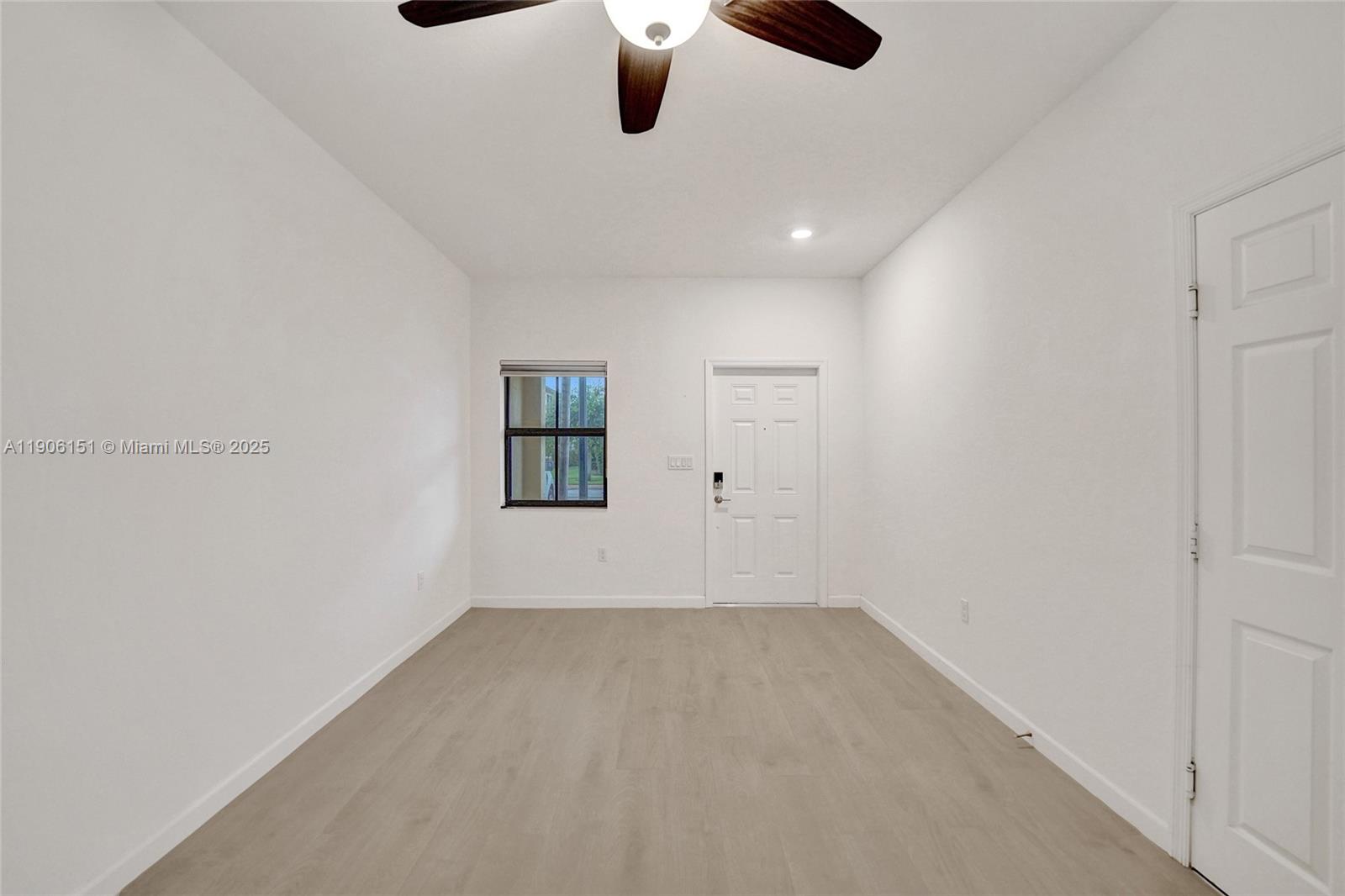 TROTTERS CHASE - Residential