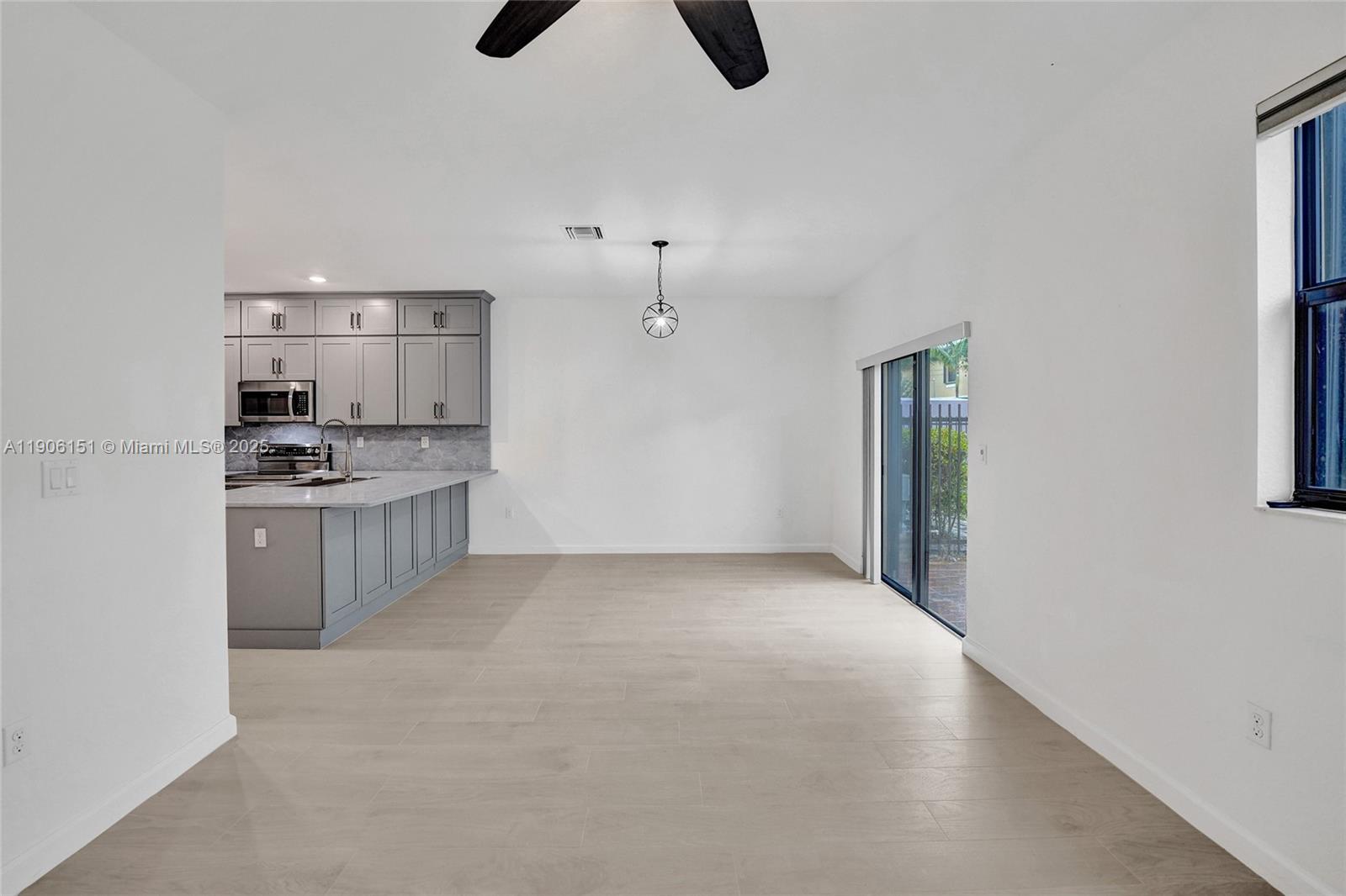 TROTTERS CHASE - Residential