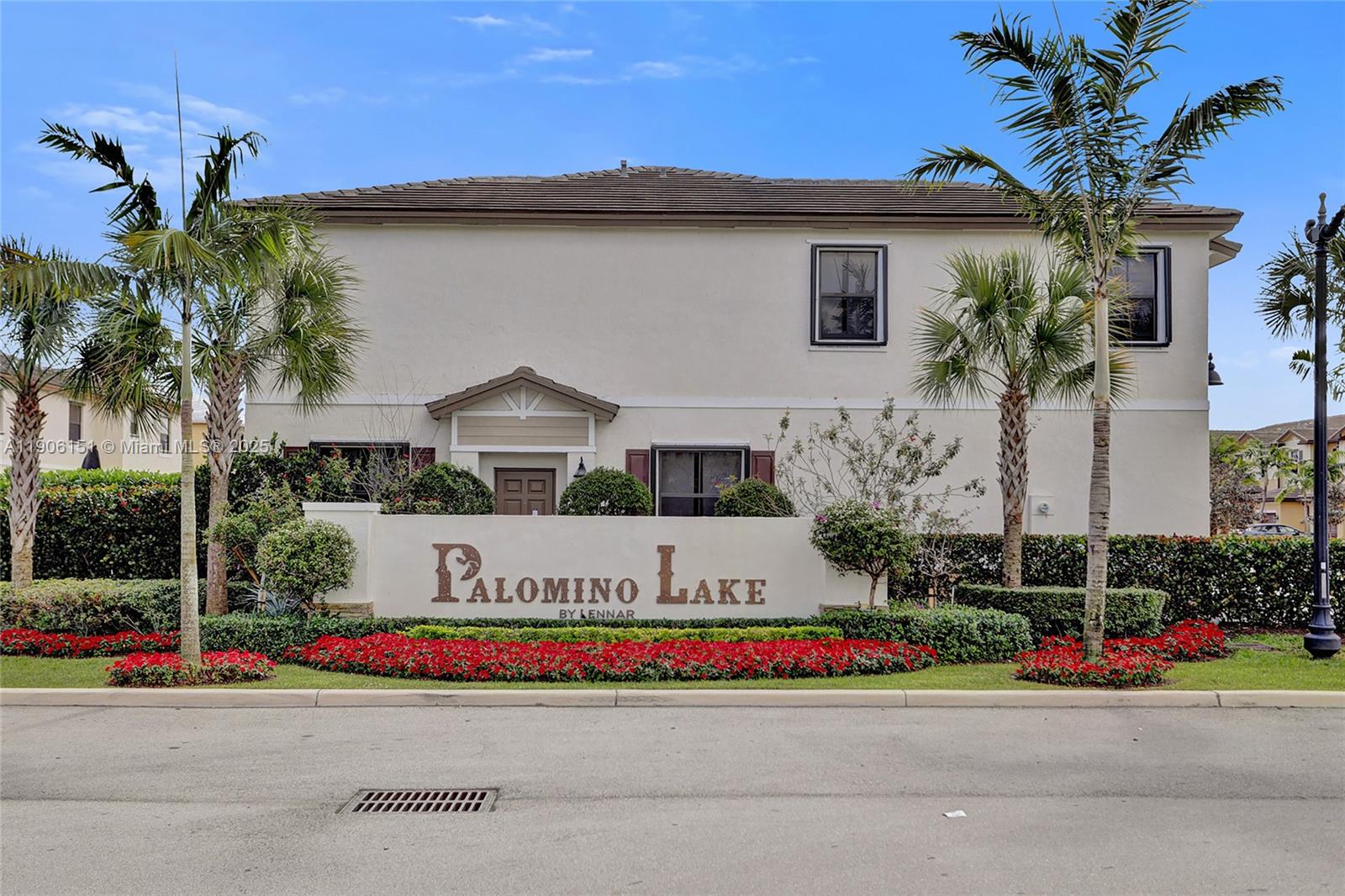 TROTTERS CHASE - Residential