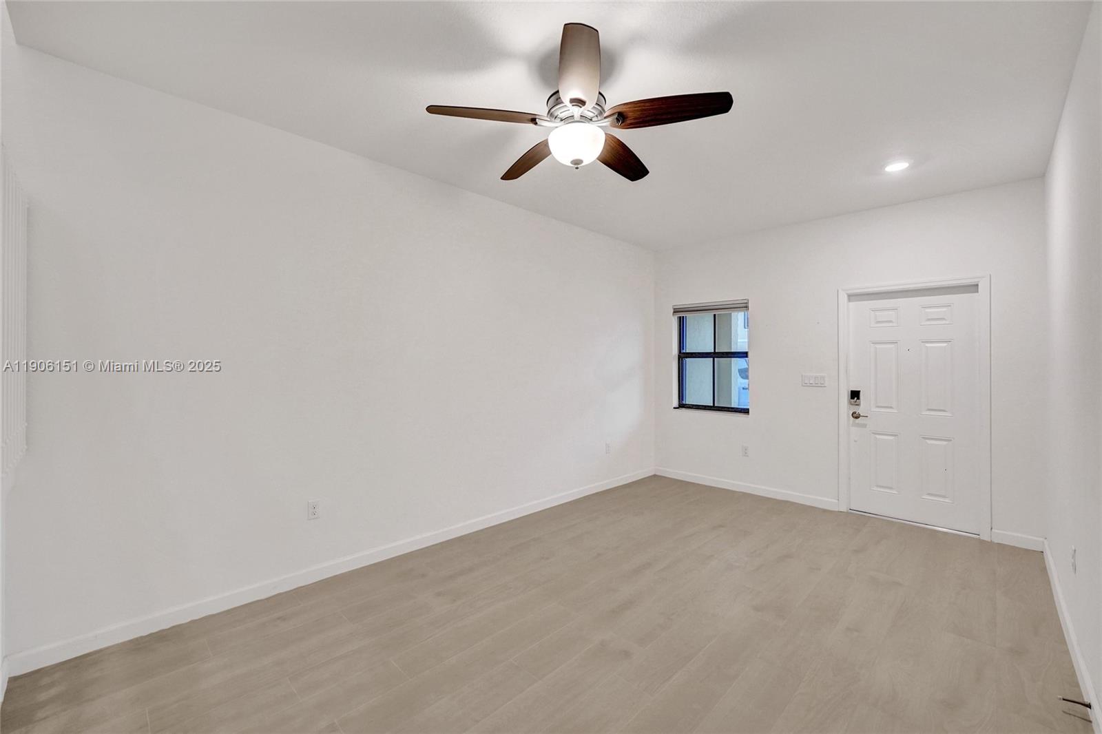 TROTTERS CHASE - Residential