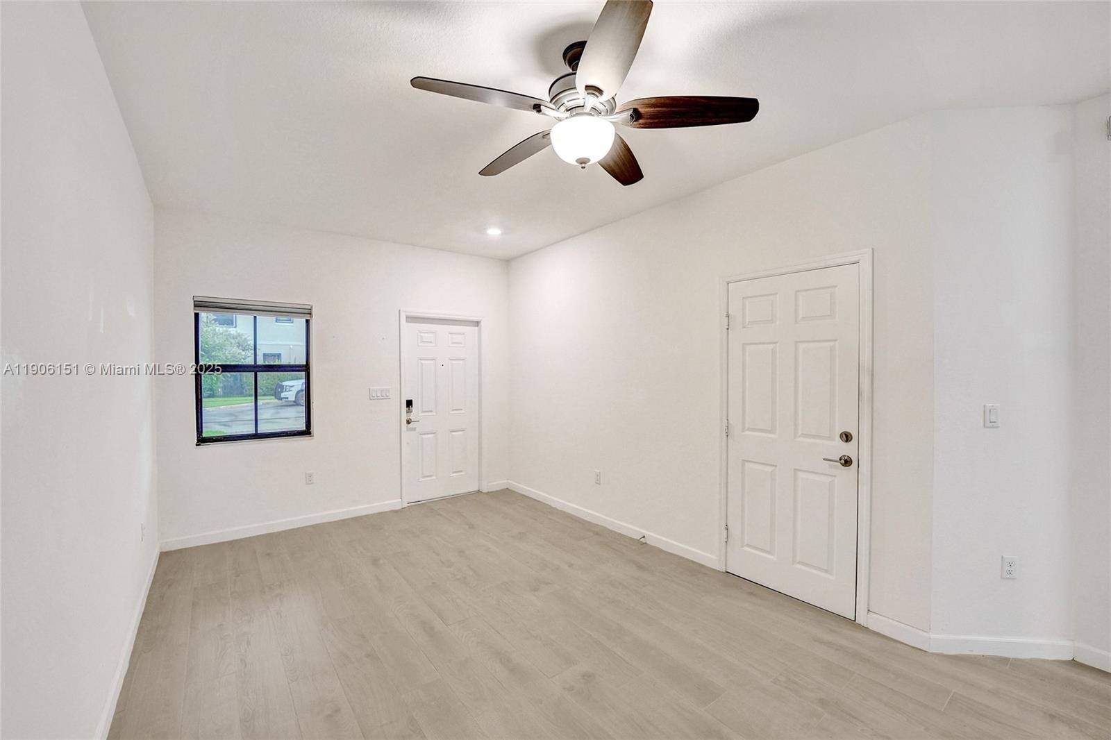 TROTTERS CHASE - Residential