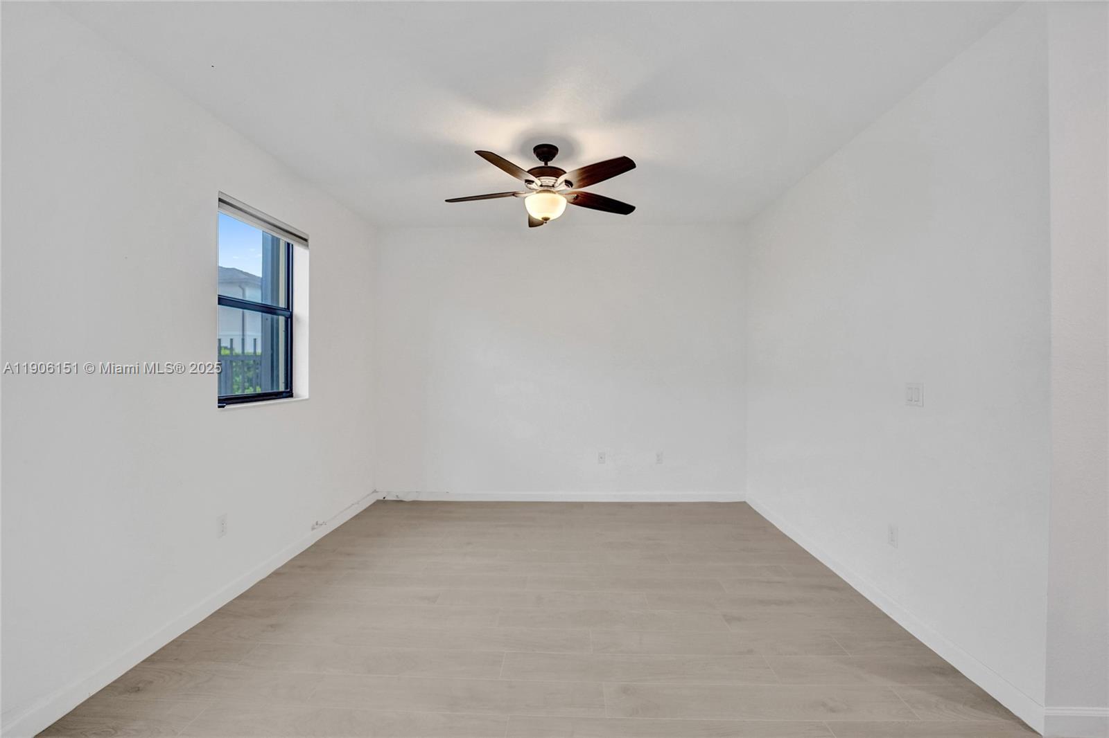 TROTTERS CHASE - Residential