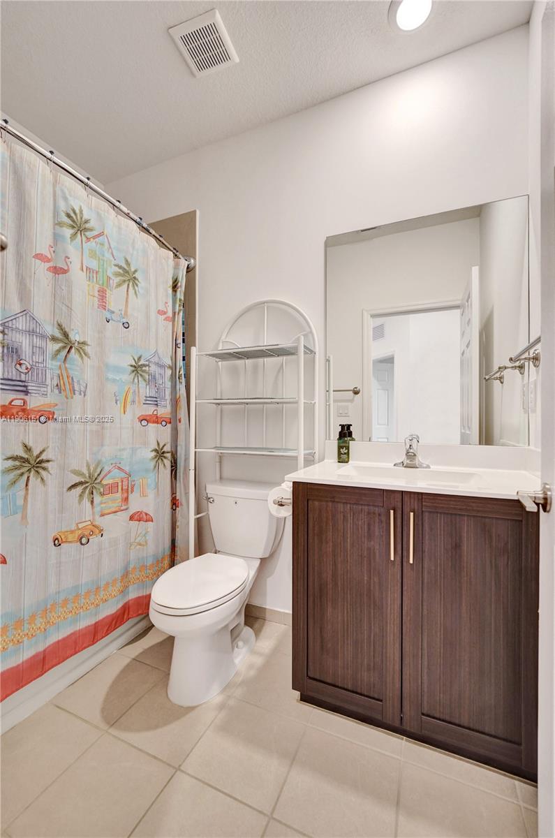 TROTTERS CHASE - Residential