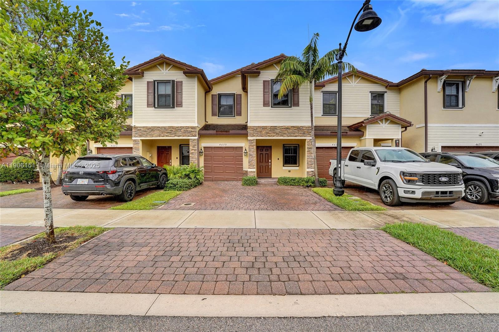 TROTTERS CHASE - Residential