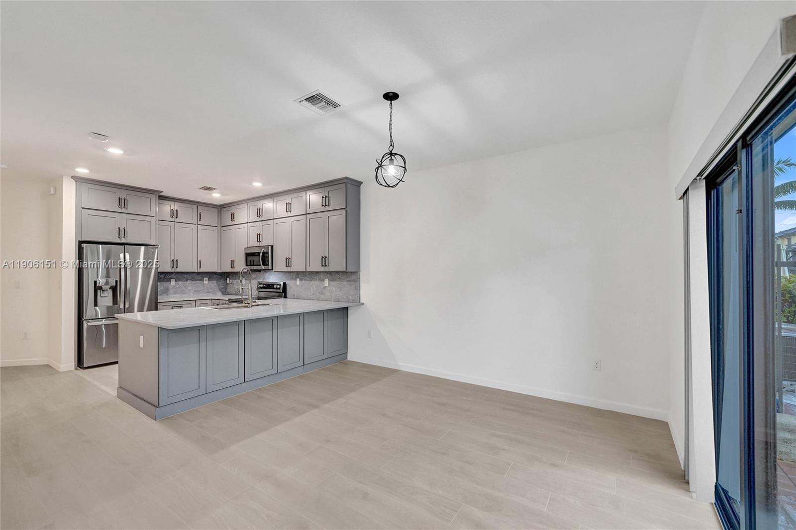 TROTTERS CHASE - Residential