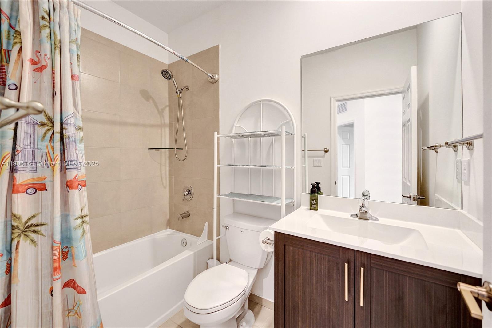 TROTTERS CHASE - Residential