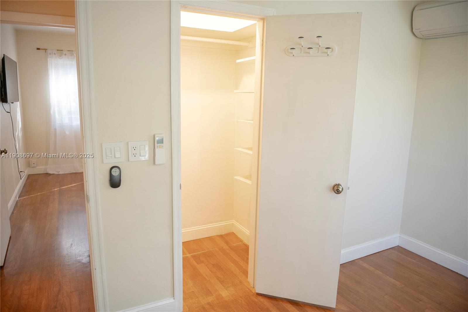 ANTHONY GARDENS CONDO - Residential Lease