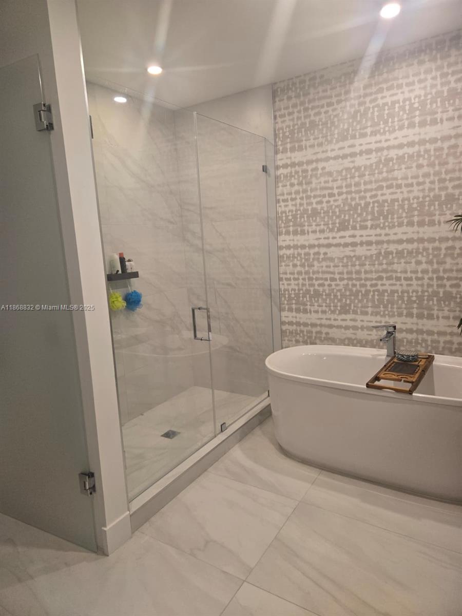 SUNNY ISLES BEACH - Residential Lease