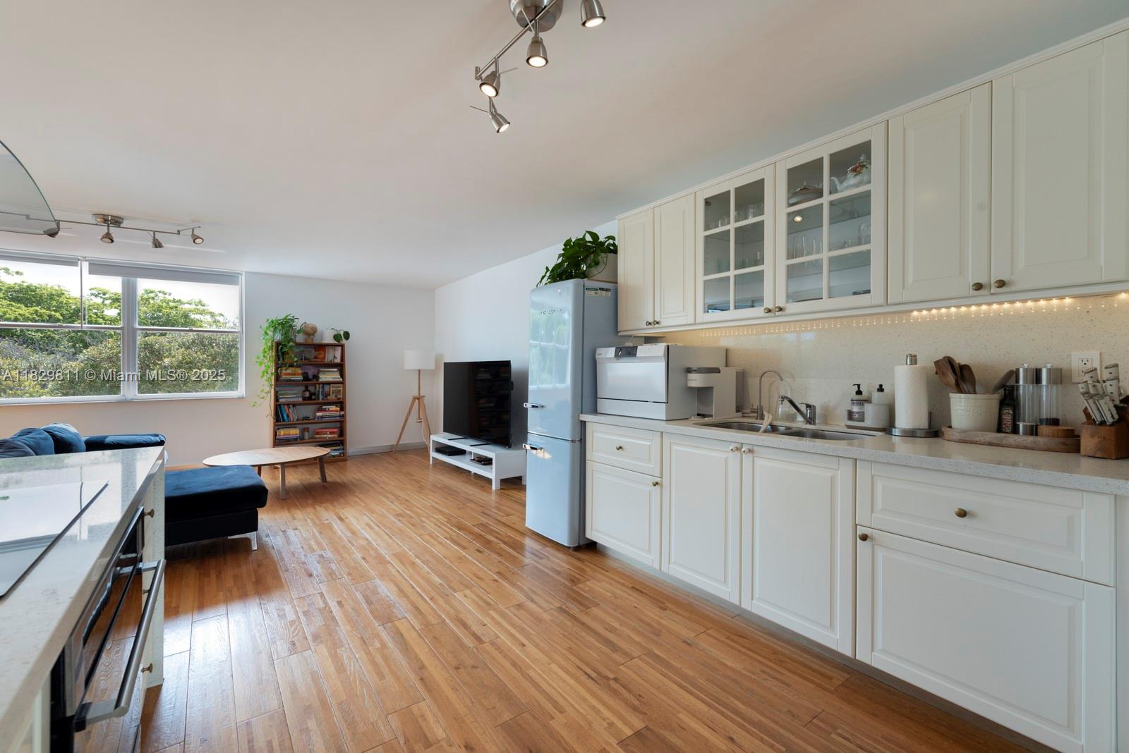 20200 W Country Club Dr PH24