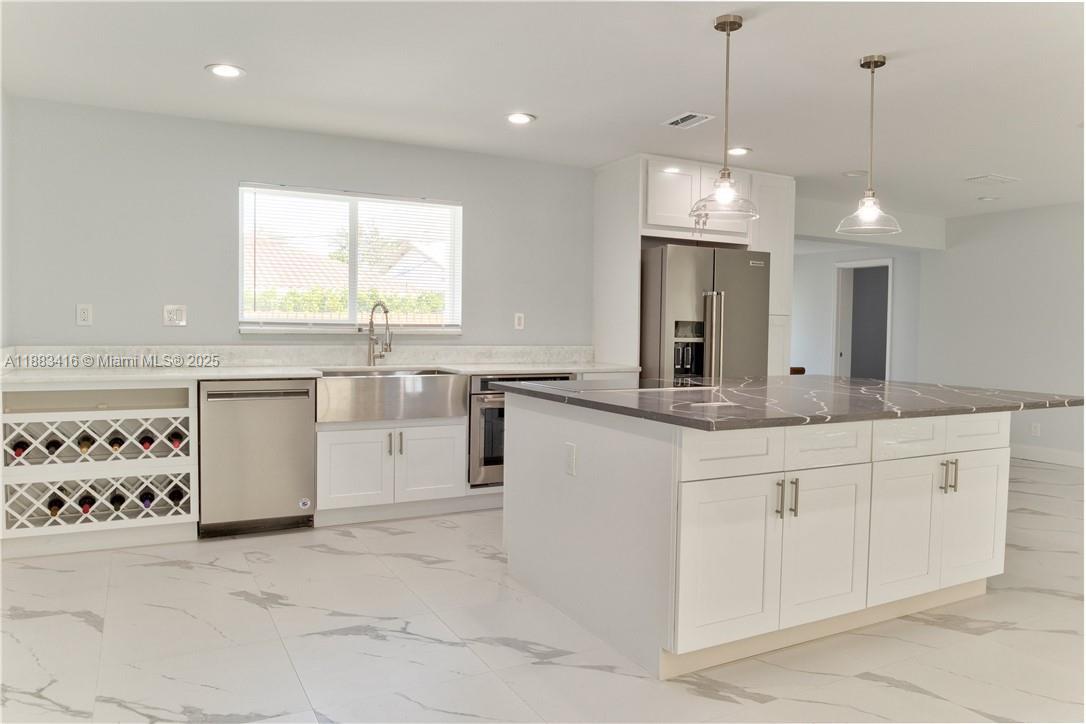 CONFERENCE RIDGE - Residential Lease
