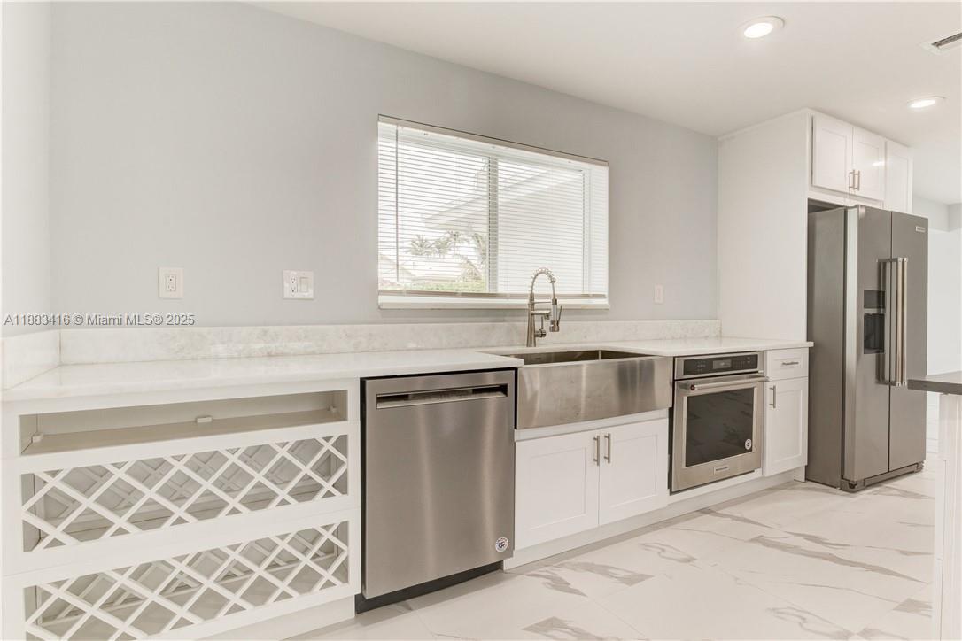 CONFERENCE RIDGE - Residential Lease