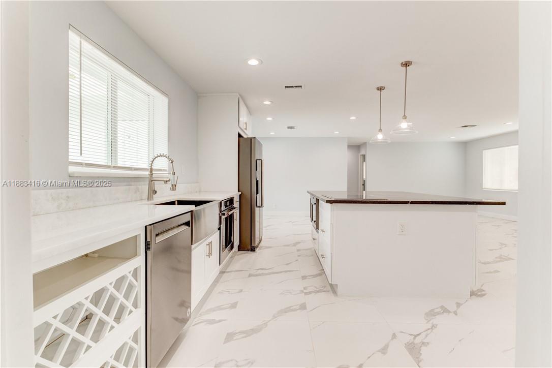 CONFERENCE RIDGE - Residential Lease