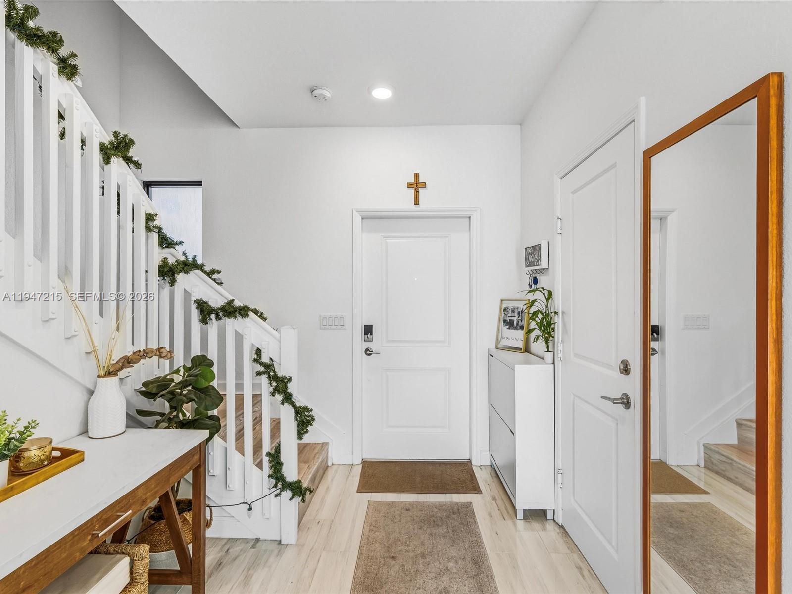 VIA VENTURA NEIGHBORHOOD - Residential