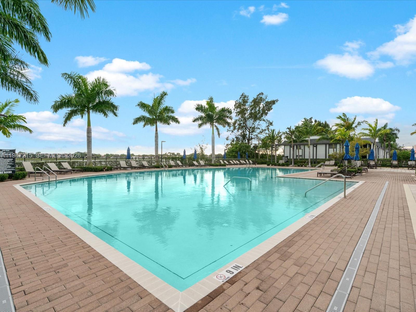 VIA VENTURA NEIGHBORHOOD - Residential