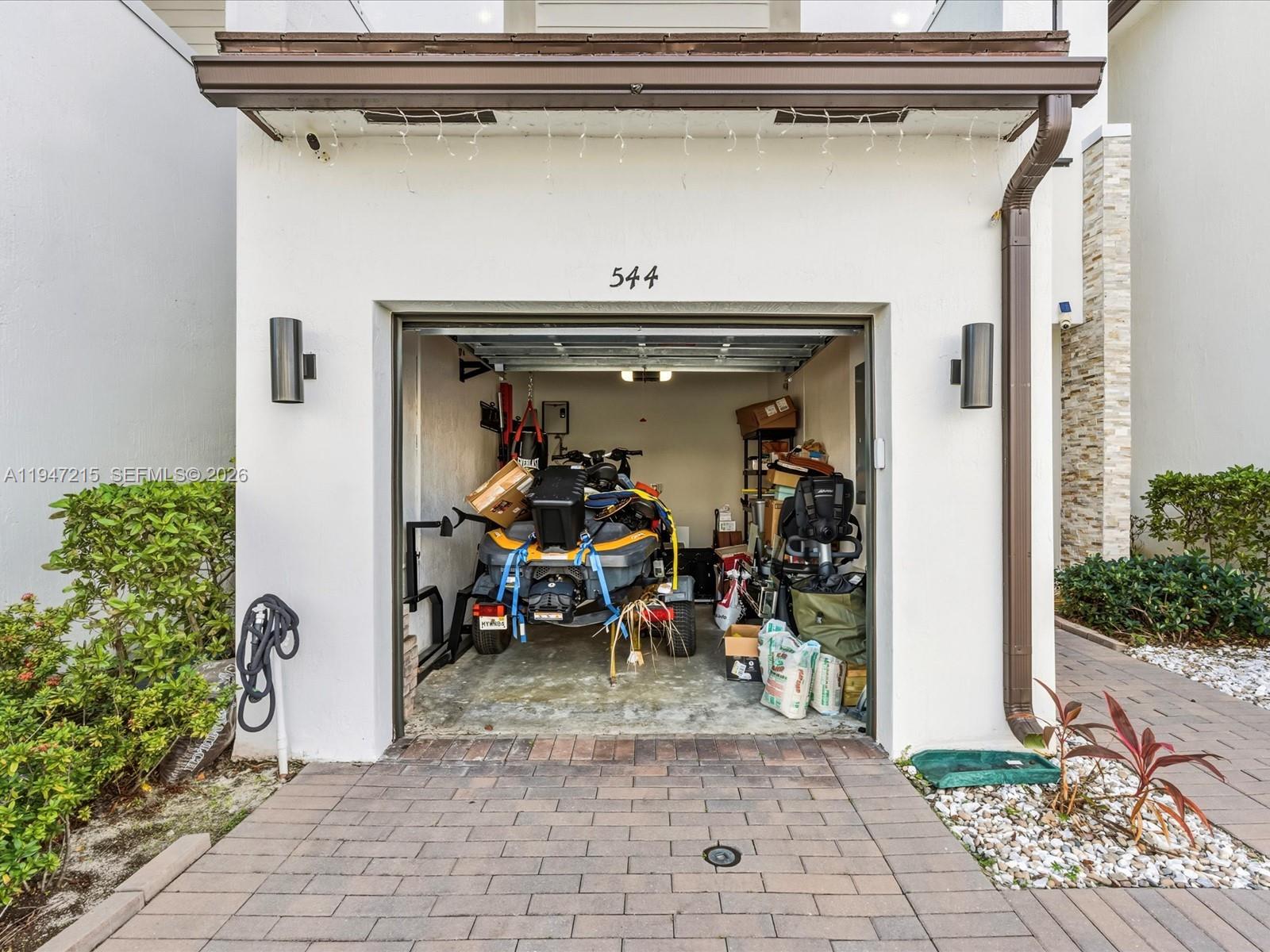 VIA VENTURA NEIGHBORHOOD - Residential