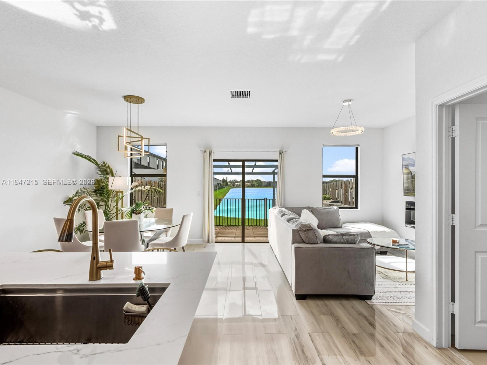 VIA VENTURA NEIGHBORHOOD - Residential