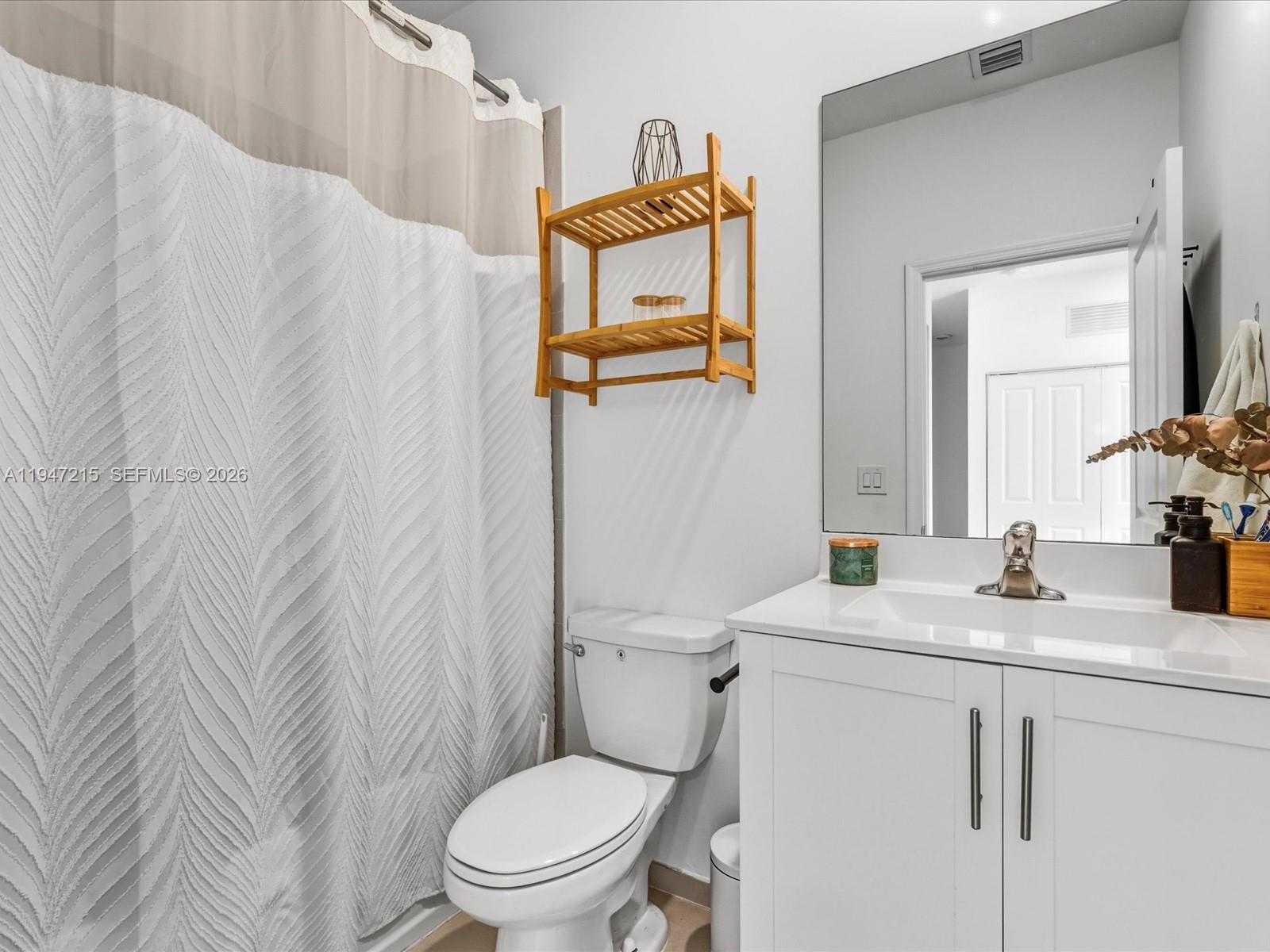 VIA VENTURA NEIGHBORHOOD - Residential