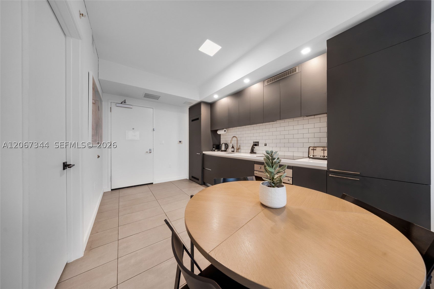 227 NE 2nd St 3107