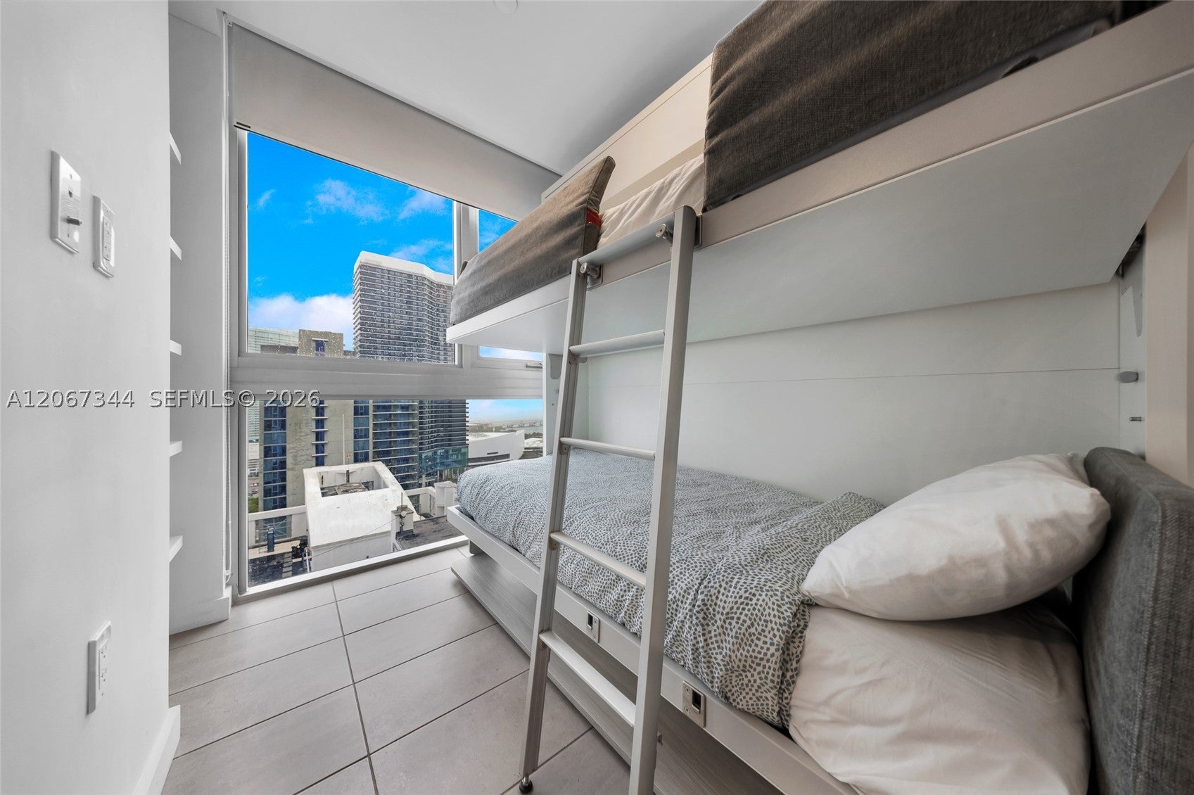 227 NE 2nd St 3107