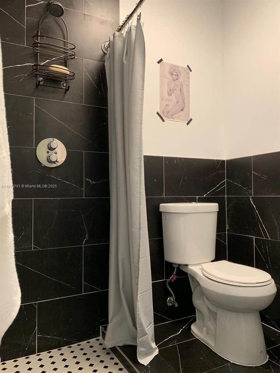 MARLBOROUGH NO 2 - Residential Lease