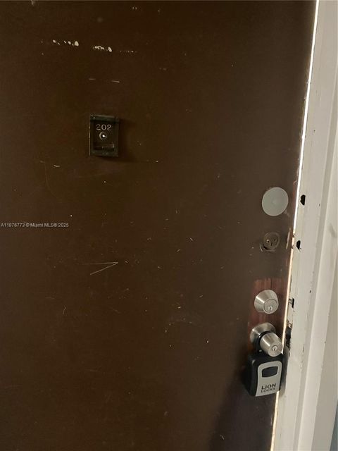 486 NW 165th St Rd B-202 Miami FL 33169