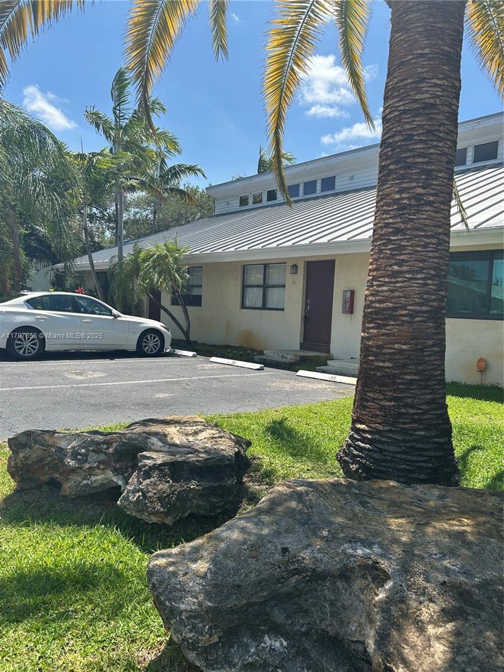 Photo of 1455 Holly Heights Dr #33, Fort Lauderdale, FL 33304 (MLS # A11797656)