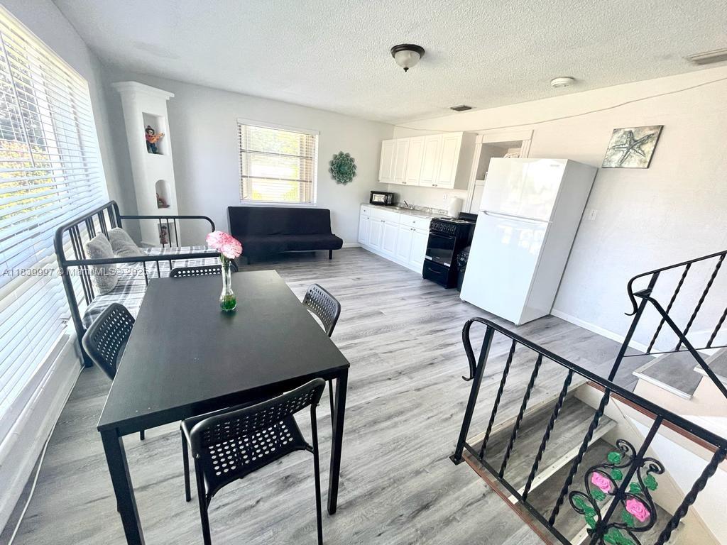 141 Mcarthur Pkwy A