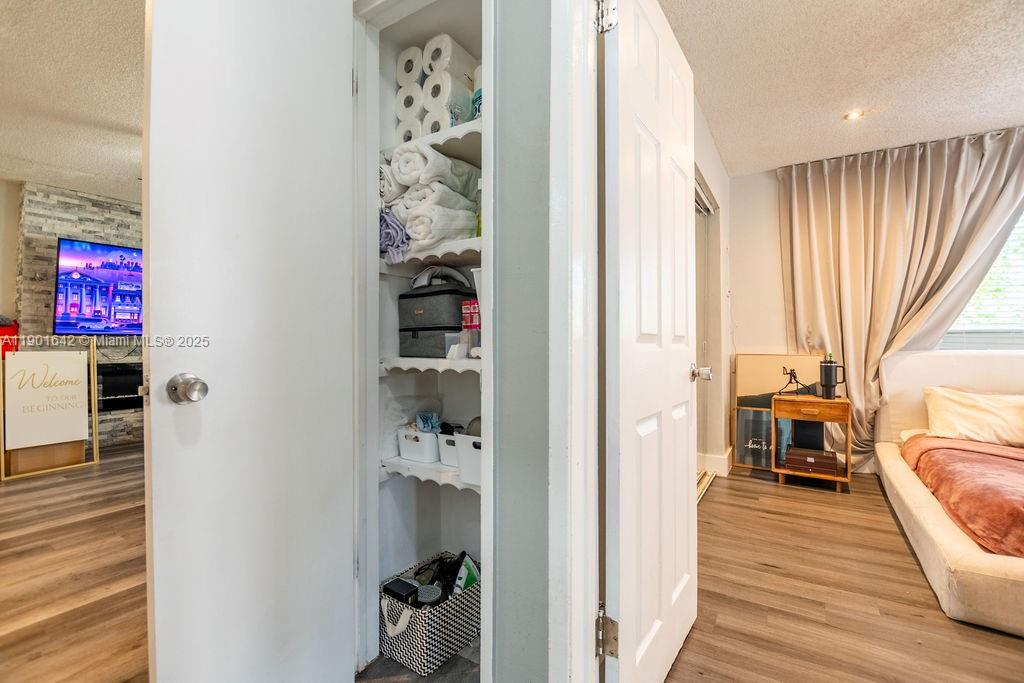 LAUDERDALE LAKES NORTH GA - Residential