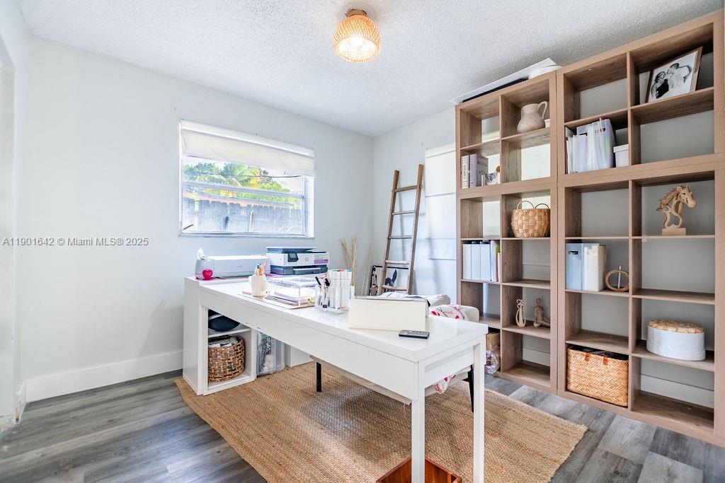 LAUDERDALE LAKES NORTH GA - Residential