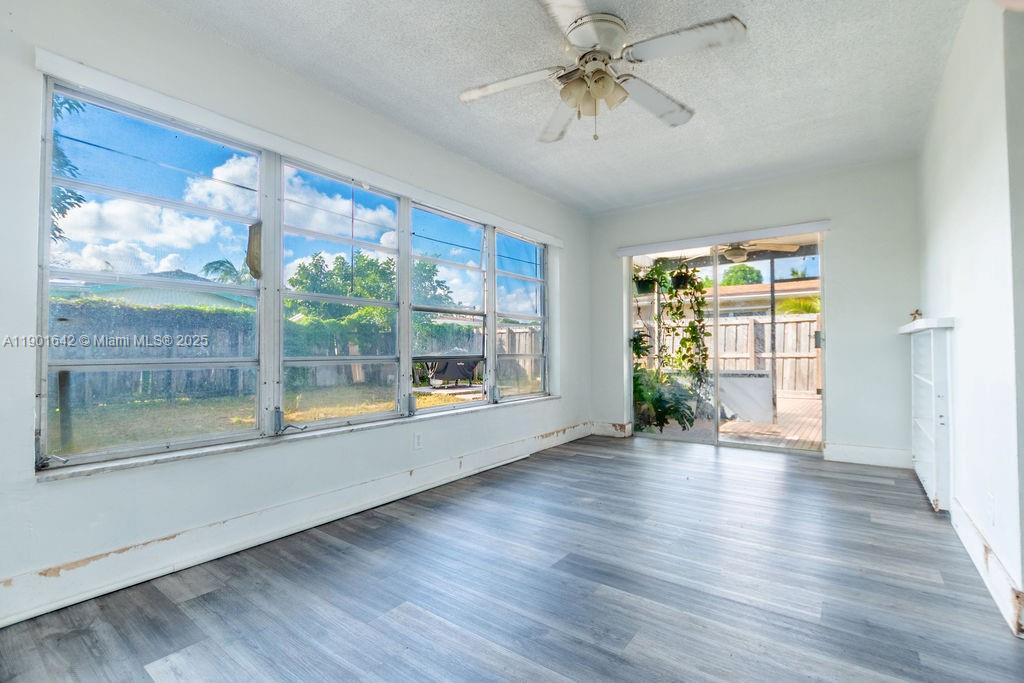 LAUDERDALE LAKES NORTH GA - Residential